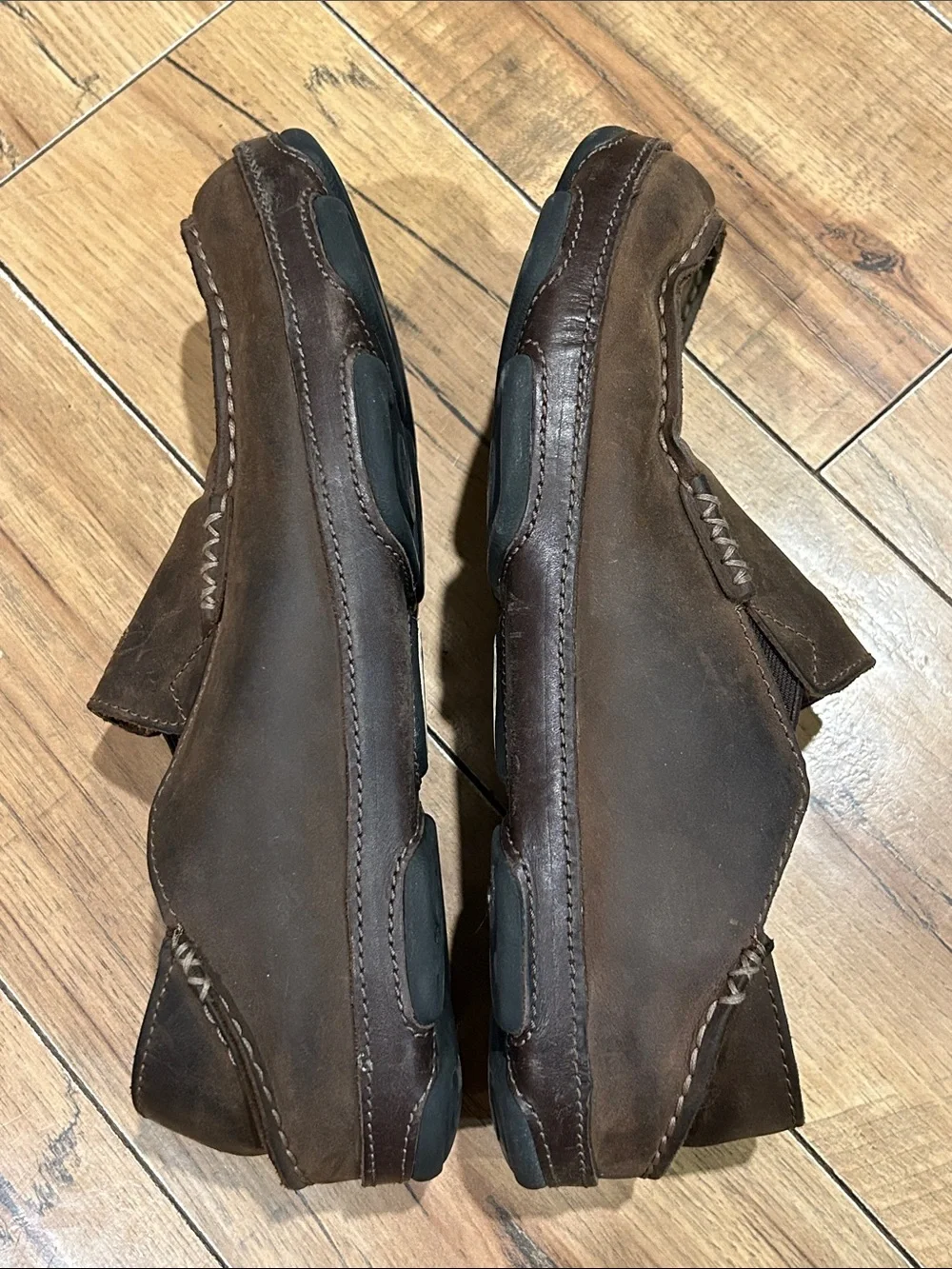 OLUKAI MOLOA SLIP - ON Men’s 8.5 Brown
